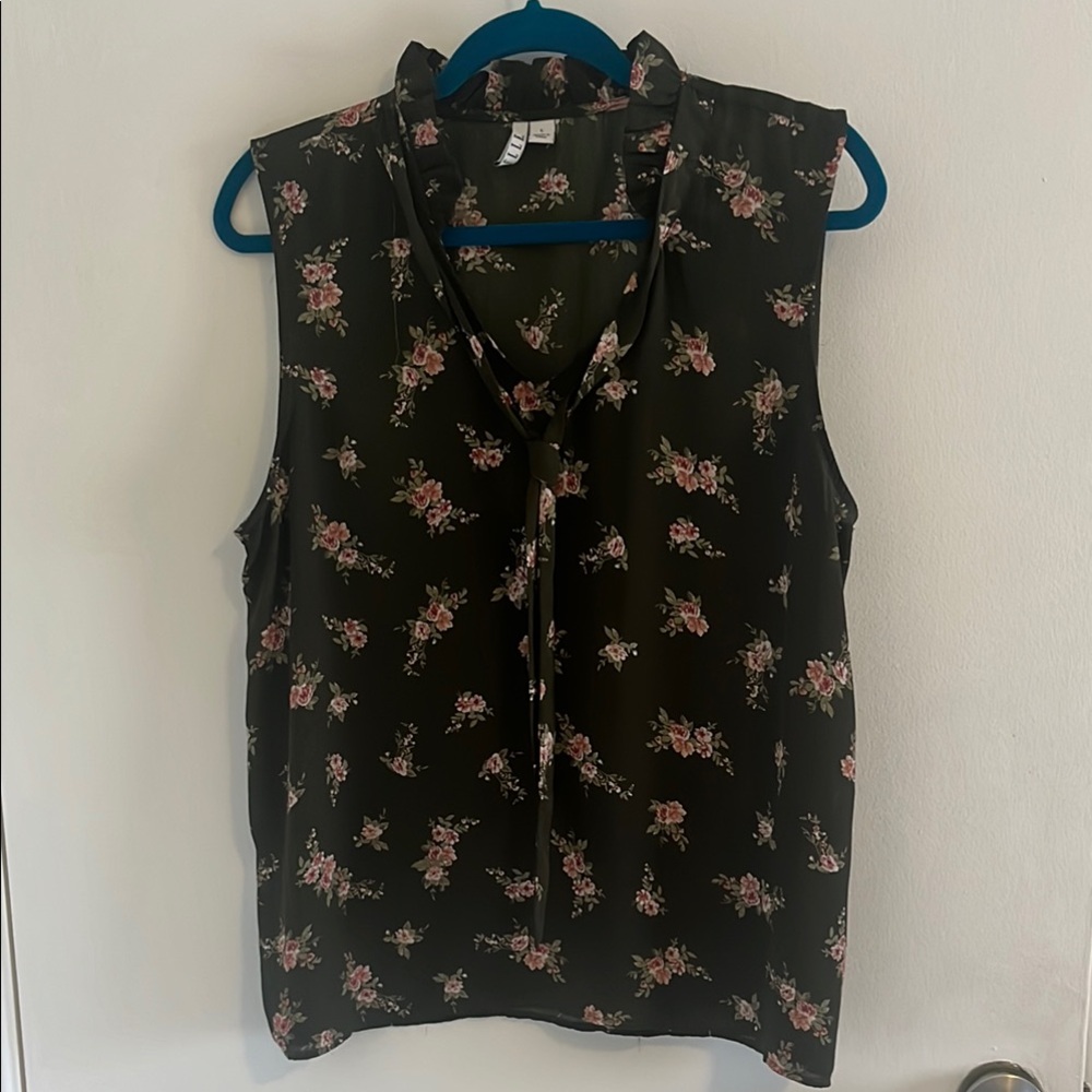 Green and Pink Sleeveless Blouse with Flutter Collar